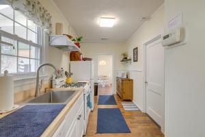 Walk to Beach & Boardwalk: Jersey Shore Cottage!