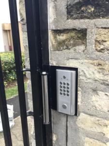 Appartements Appart Guy Moquet - Proche Paris et Disney - commerces a proximite : Appartement 2 Chambres