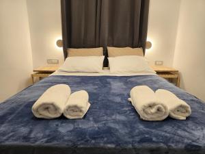 Fira gem luxury apartment