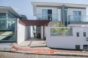 Casa aconchegante perto das praias de Palhoca - São José