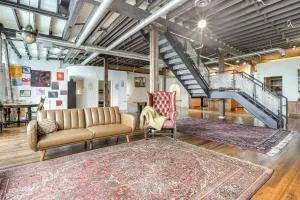 Less Than 1 Mi to Wittenberg Eclectic Loft with Parking! - Lima