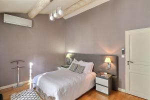 Appartements Charming Provence Retreat with Heated Pool and Jacuzzi : photos des chambres