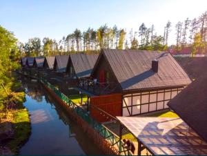 RUMIANA CHATA w Kaszubskiej Wenecji - Ubytování bez kategorie ve městě Załakowo