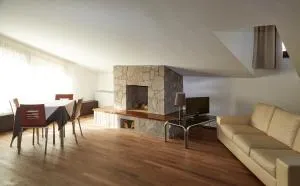 Green Garden APARTMENTS - 斯皮内亚