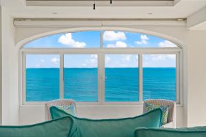 360 Views, Waterfront Penthouse, Rooftop Pool