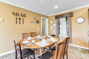 Mountain View Retreat | Relax & Unwind