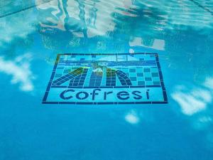 Spacious Condo with Pool 7 Minutes from the Beach