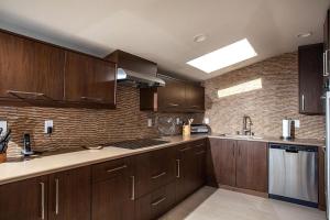 Paradise Awaits - SUR182