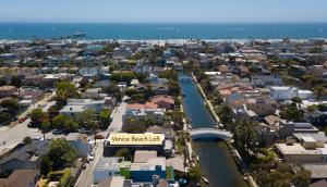 Private Venice Beach Loft - Steps to the Beach & Canals