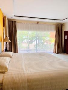 Sunmoon Beach Resort Likupang Timur