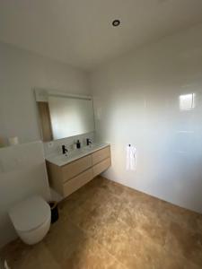Villas Villa neuve - piscine chauffee : photos des chambres
