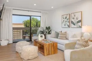 Ocean Whisper - SBTC238 - Solana Beach