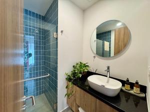 Private Room in Americana