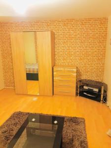 Convenient Retreat Rooms