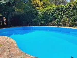 Casa quinta con gran parque, pileta y parrilla a 15 min del aeropuerto - Máximo Paz