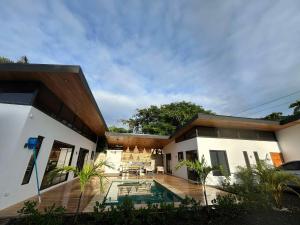 Casa Agua Salada Villa #1 within walking distance to the beach