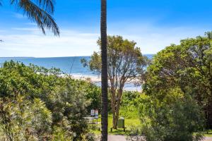 Mooloomba Four by Discover Stradbroke