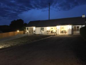 Brownes Sea View Cottage No 2 Dungloe 14km