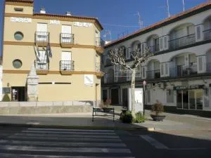 Hostal DP El Pilar - Valencia de las Torres