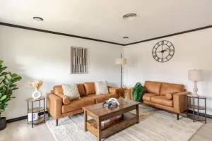 Cozy 3 Bedroom House Near DFW - 贝德福德