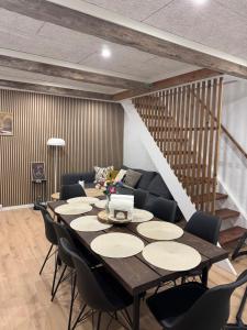 The Wild Swan - Big house with many beds in Odense - Free Parking