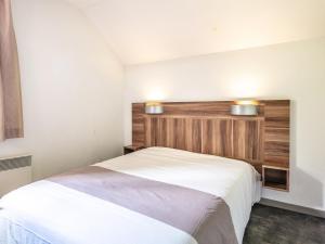 Chalet with shuttle bus to the ski lift