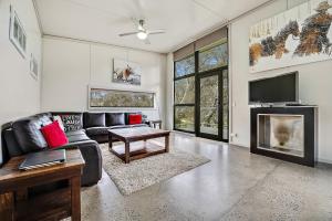 Ecocrackenback 13 Sustainable chalet close to the slopes