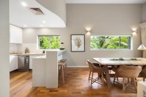 Hastings Park: Scenic Beachside Retreat