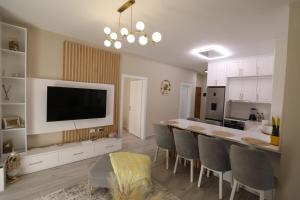 Lakeside Serenity Apartment - Ubytování bez kategorie ve městě Pogradec