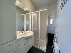 Small family chalet close to beach