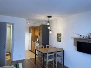 Charming apartment with hill view