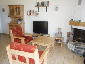 Charming Apartment With Valley View