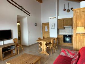 Pleasant apartment with balcony