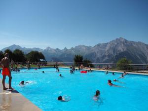 Flat in Nendaz with Ski-In Ski-Out Access
