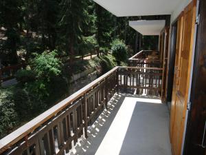 Apartment near Cable Car with Valley Views