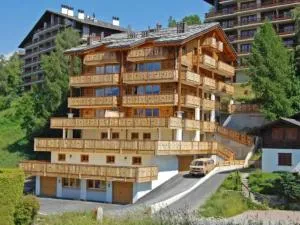 Spacious apartment with terrace - Ardon