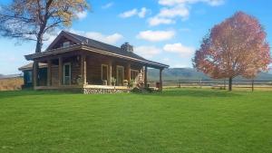 Timeless Mesa Hideaway cabin