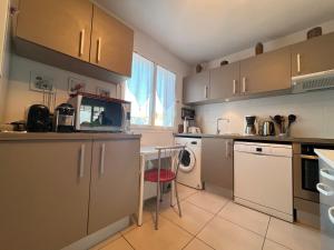 Appartements Appartement central 2 chambres, balcon, parking a Arcachon - FR-1-474-273 : photos des chambres