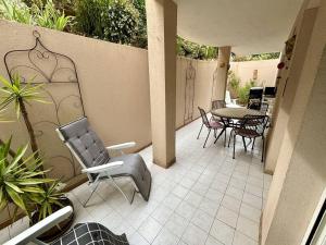 Appartements Appartement climatise avec garage a 200m des commerces - FR-1-816-19 : photos des chambres