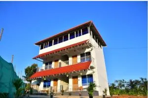 Gagana Giri Homestay by LexStays at Chikkamagalaru - Koppa