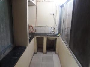 Semi furnished Studio in Thane near Tikujiniwadi