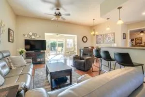 Sun City Gem in 55 and Community with Patio and Bar - 森城