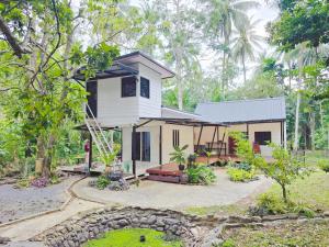 Lanta Baansuan Rimthan