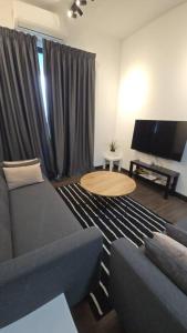 NNi BAUHAUS AND STAYCATION
