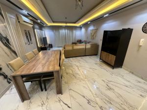 الشيخ زايد كمبوند الخمايل