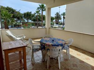 Casa Piccola - Appartamento 1 fila mare con splendida terrazza