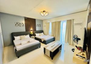 Puerto Princesa Spacious Family-Friendly Condo with Balcony - B1 7Kunzite