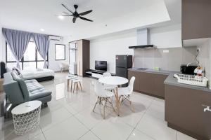Alinea Luxury Condominiums, Shah Alam - Smarthome