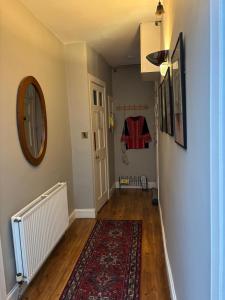 Stunning 2-Bedroom Georgian Flat, City Centre