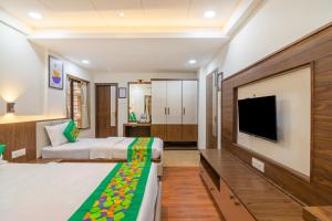 Treebo Petals Suites & Banquet - New Town